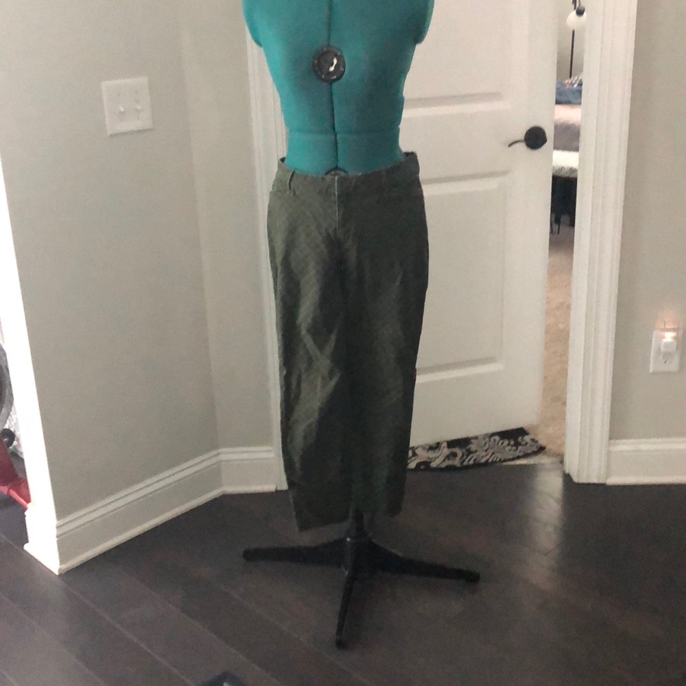 Old Navy Pixie Pant